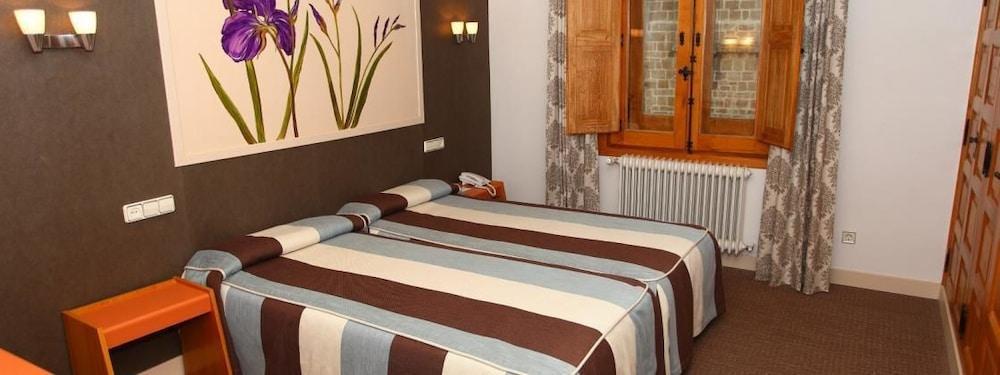Hotel Monasterio de Leyre Yesa Buitenkant foto