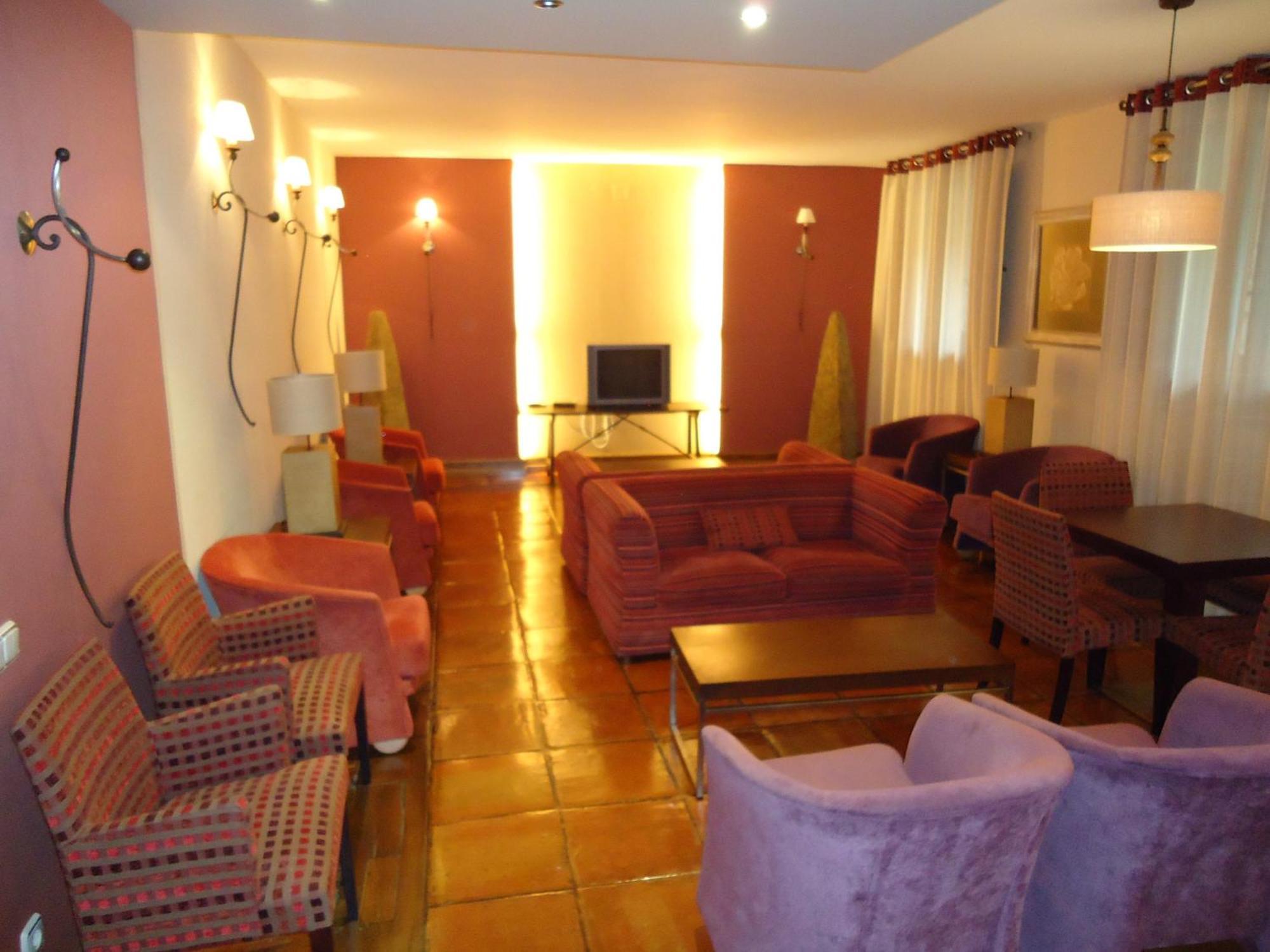 Hotel Monasterio de Leyre Yesa Buitenkant foto