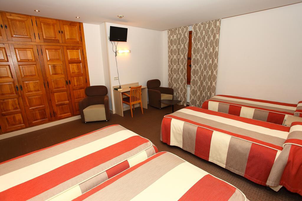 Hotel Monasterio de Leyre Yesa Buitenkant foto