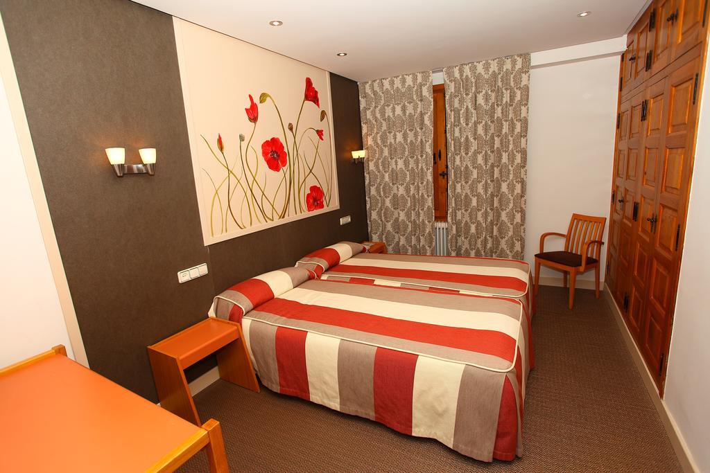 Hotel Monasterio de Leyre Yesa Buitenkant foto
